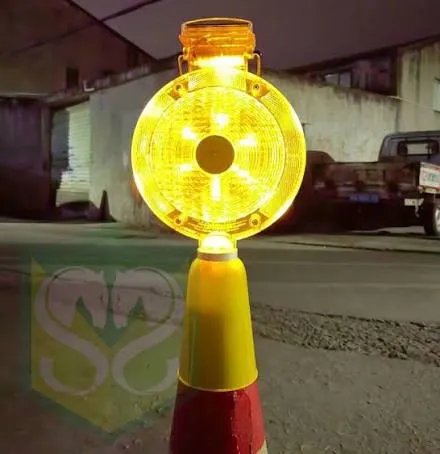 TL0014 Solar Road Safety LED Flashing Warning Light Traffic Cone Mounted — view 2